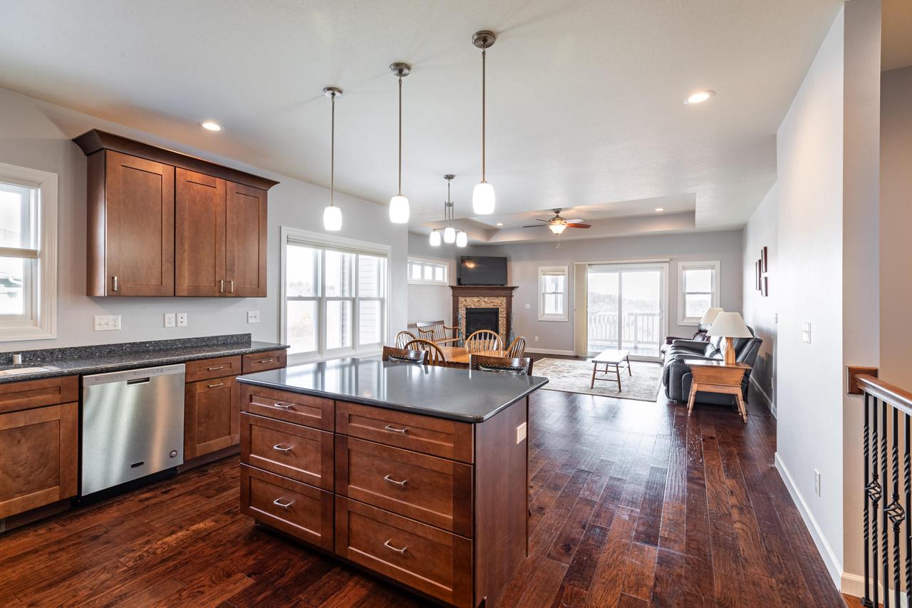 W4967 Battlestone Station ROAD 4