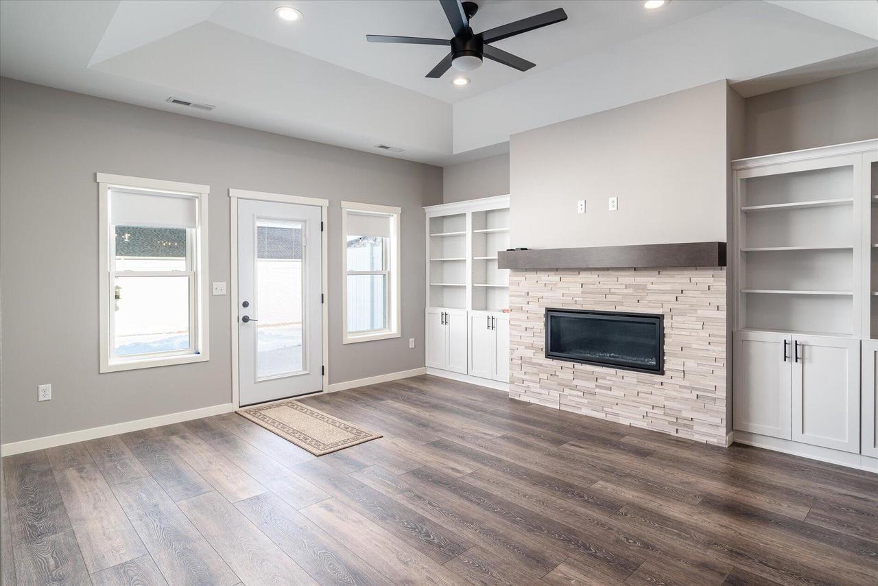 1731 Red Clover STREET