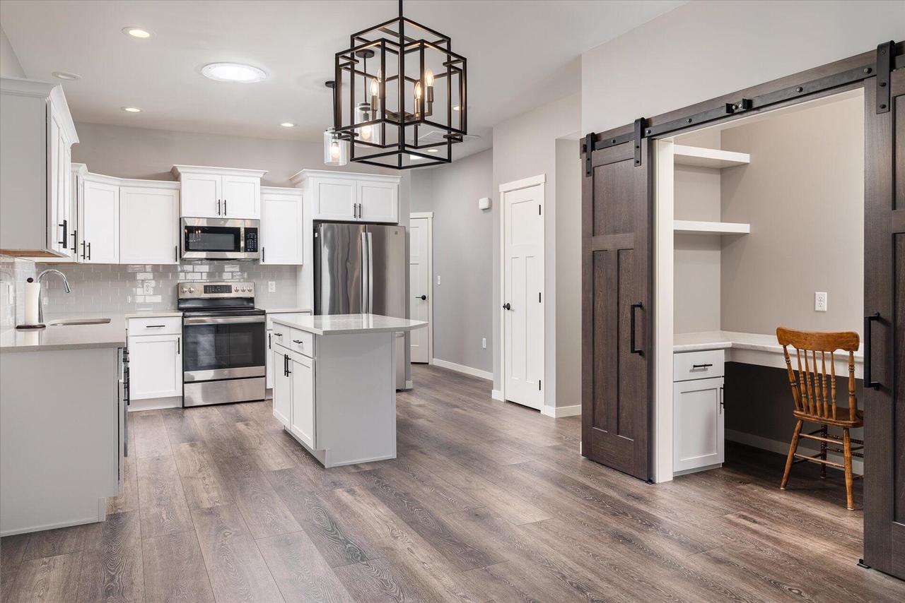 1731 Red Clover STREET