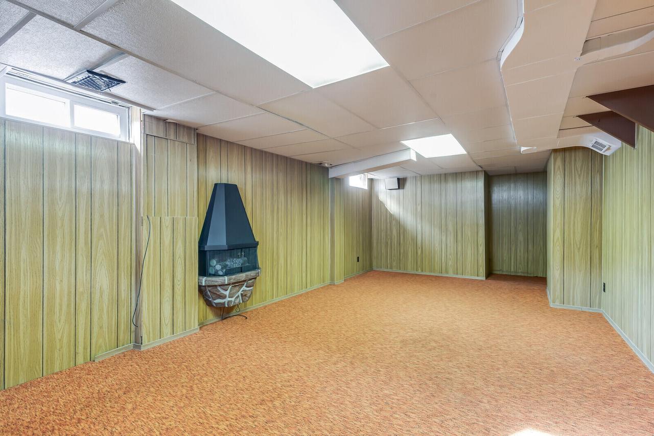 2116 15th PLACE SOUTH South