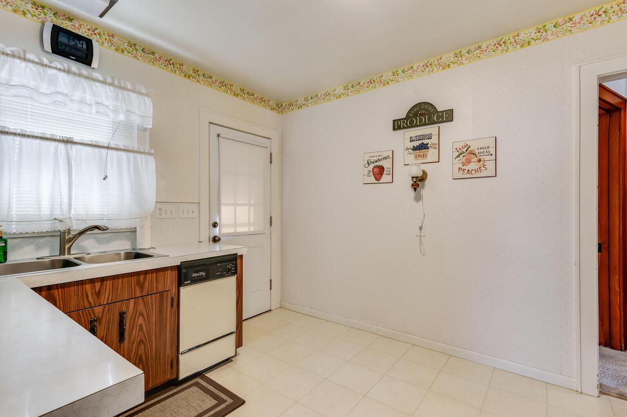 2116 15th PLACE SOUTH South