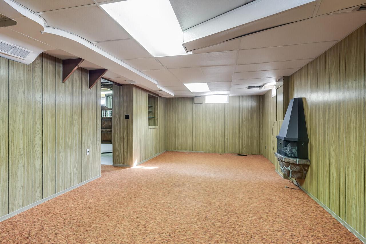 2116 15th PLACE SOUTH South