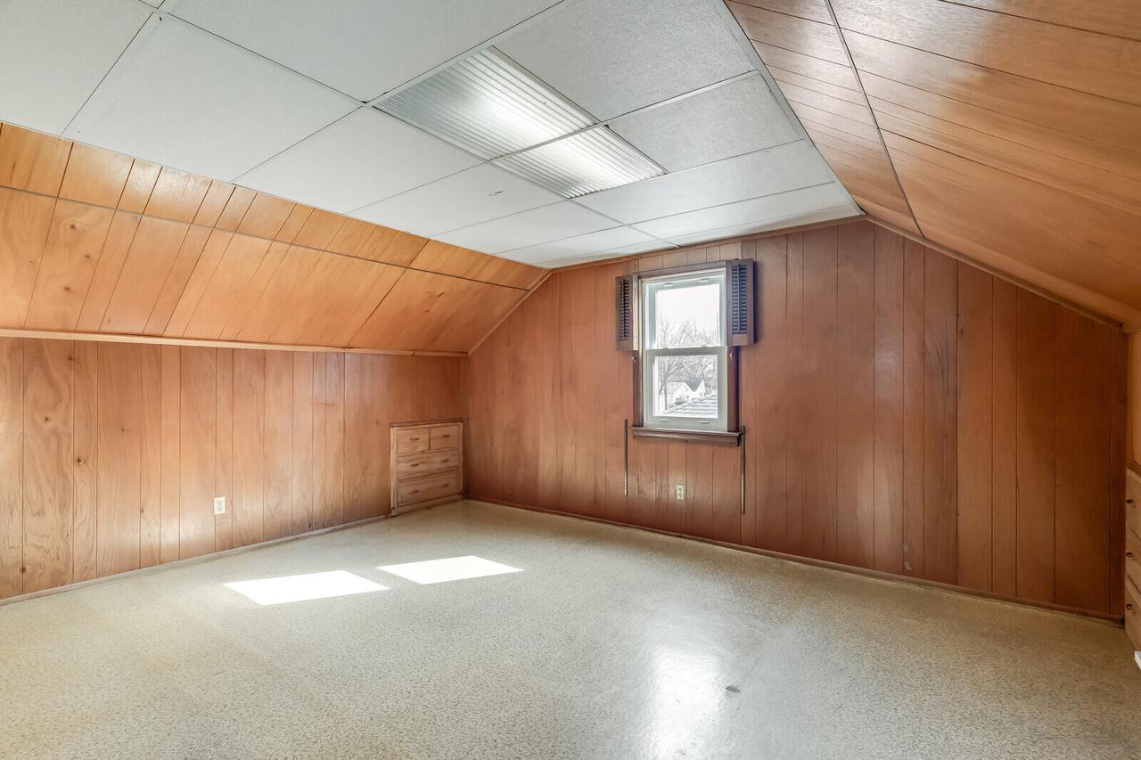 2116 15th PLACE SOUTH South