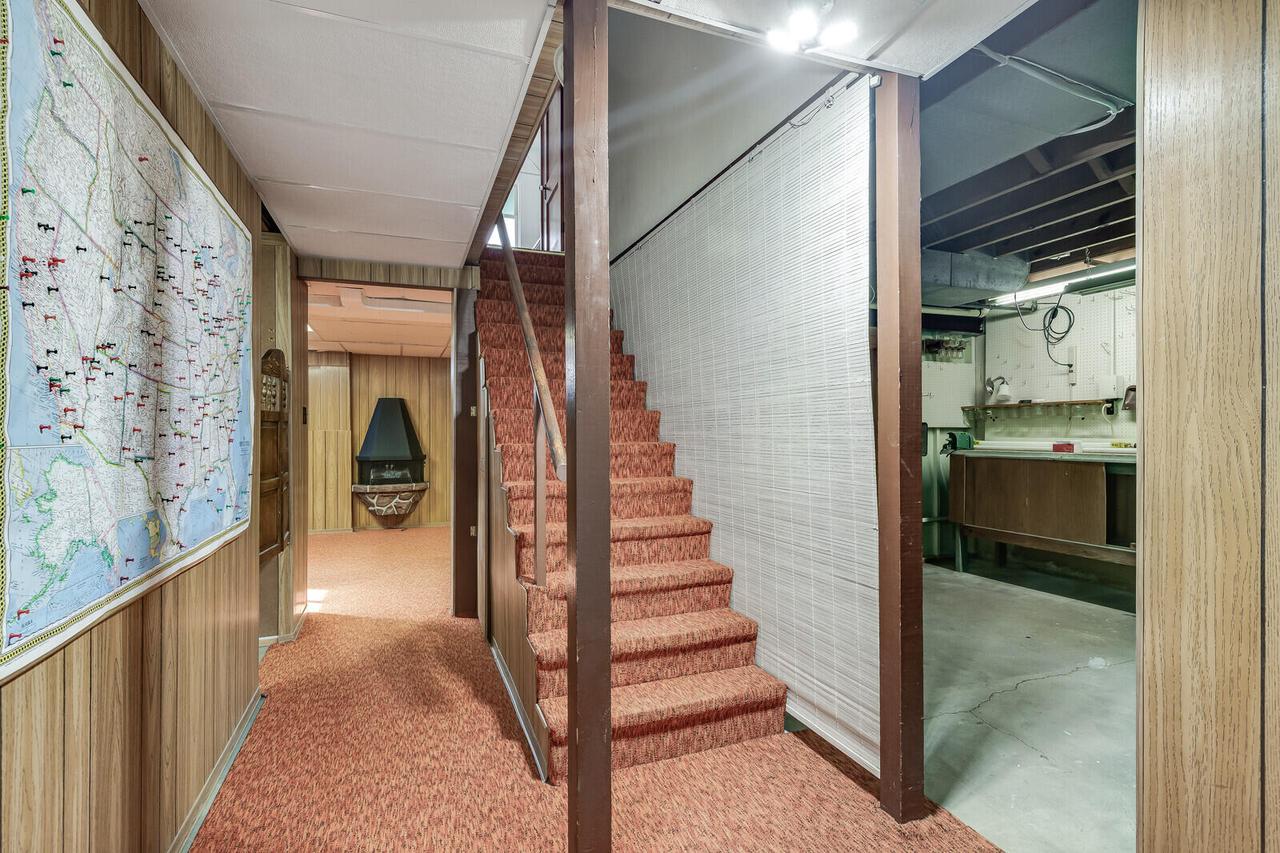 2116 15th PLACE SOUTH South