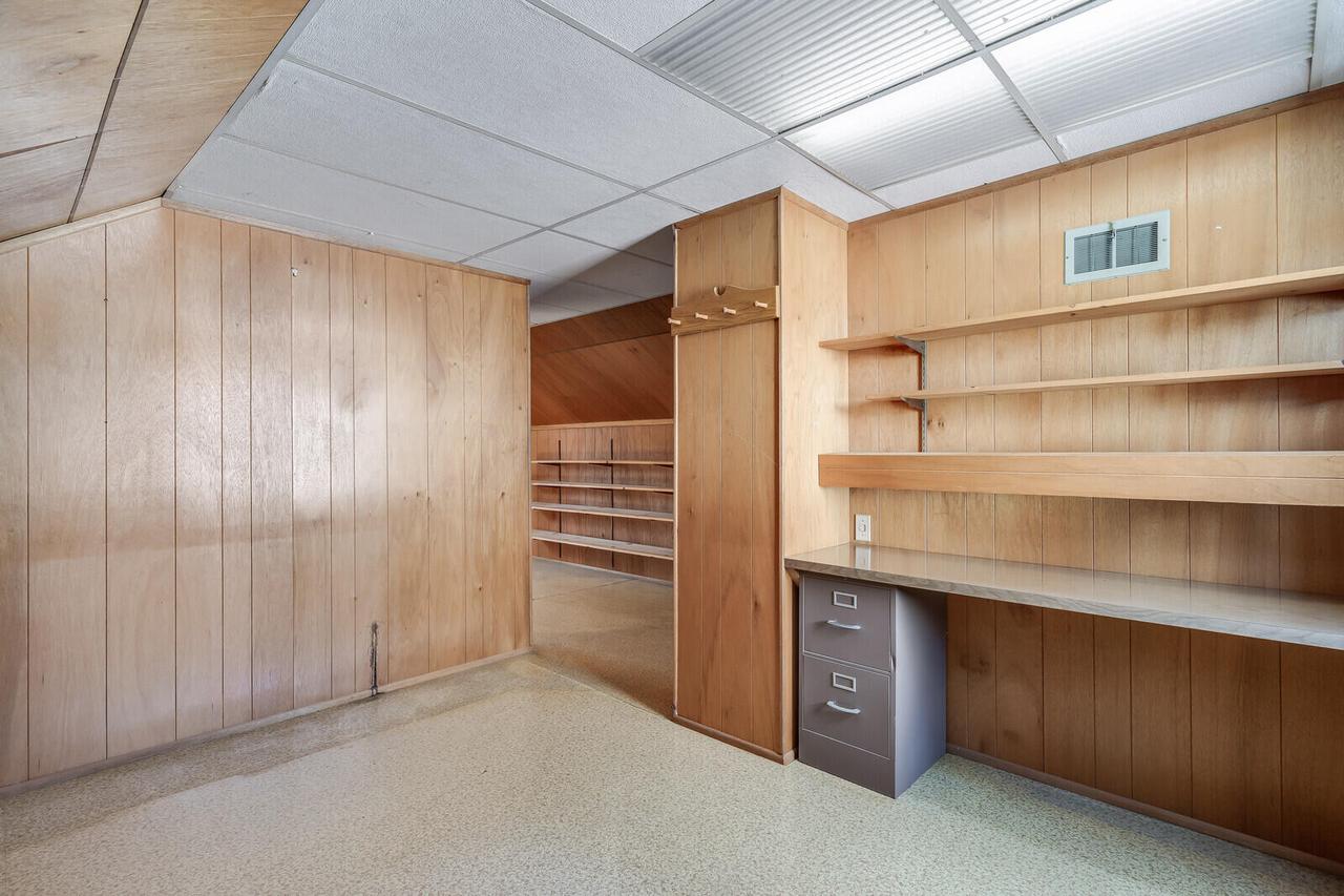 2116 15th PLACE SOUTH South