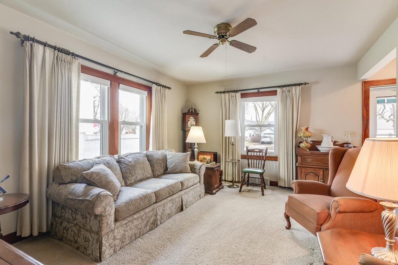 2116 15th PLACE SOUTH South