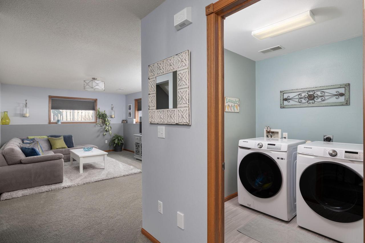 303 Cherry LANE NORTH North