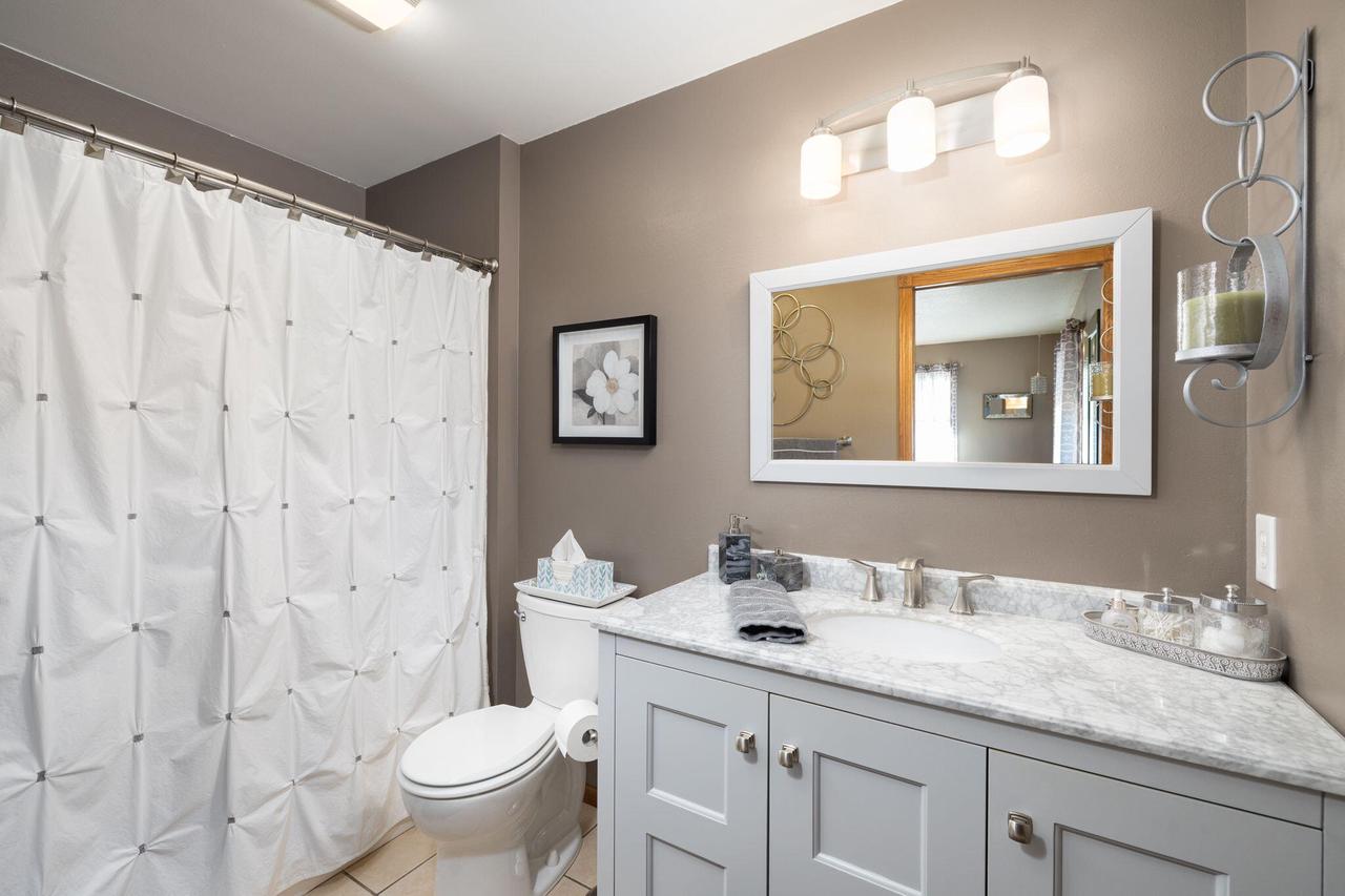 303 Cherry LANE NORTH North