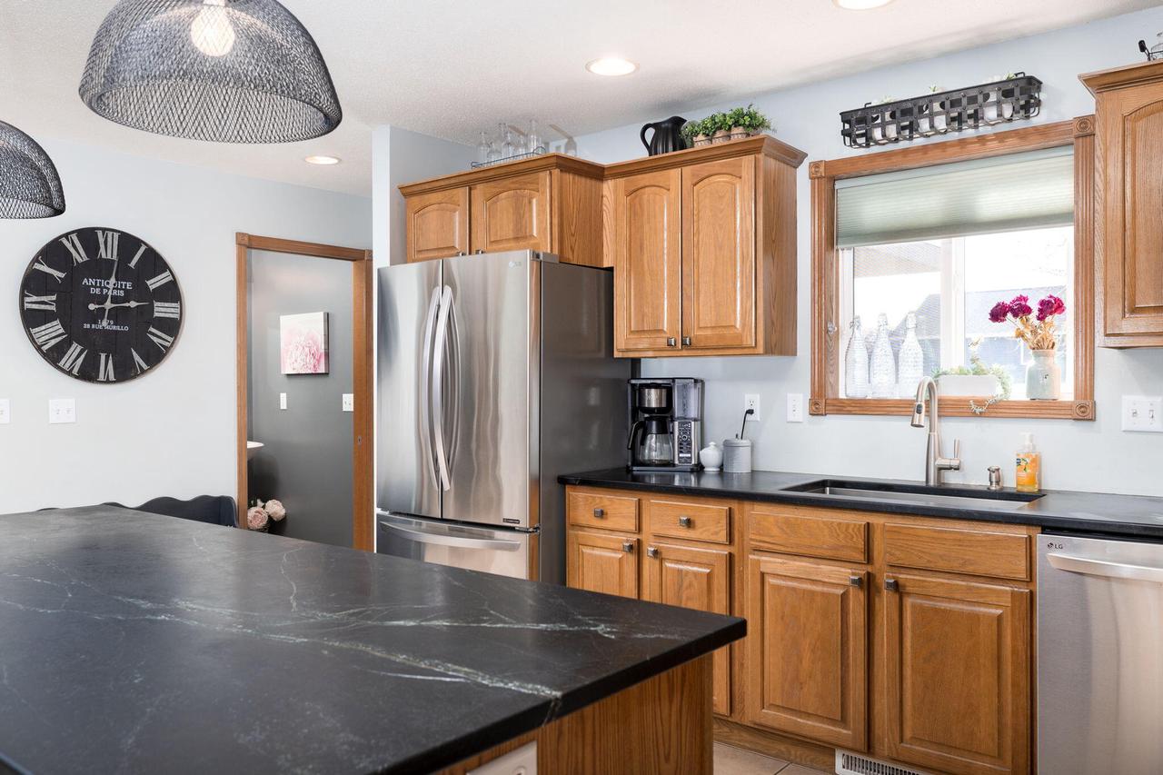 303 Cherry LANE NORTH North