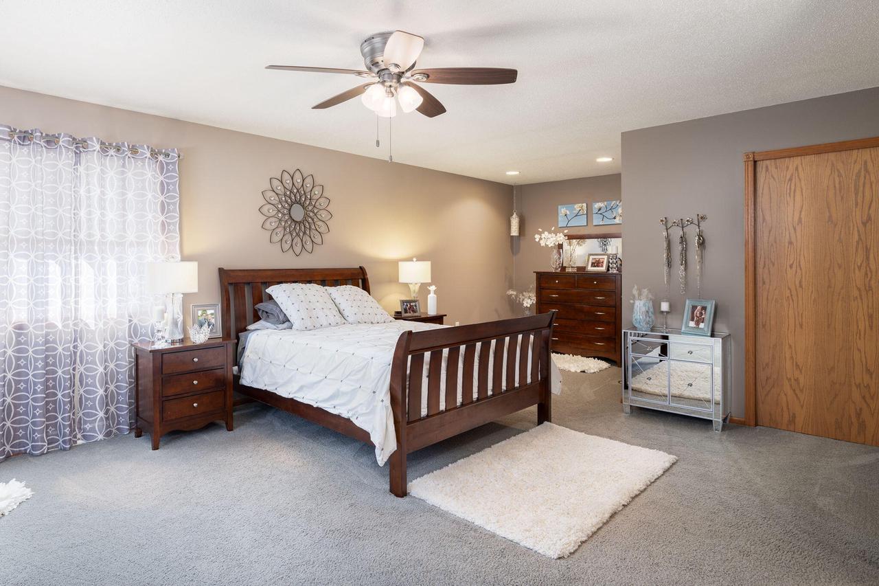 303 Cherry LANE NORTH North