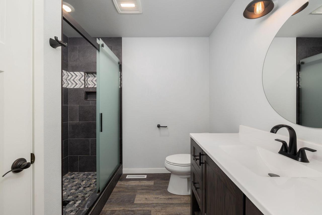 205 Tom Anderson STREET