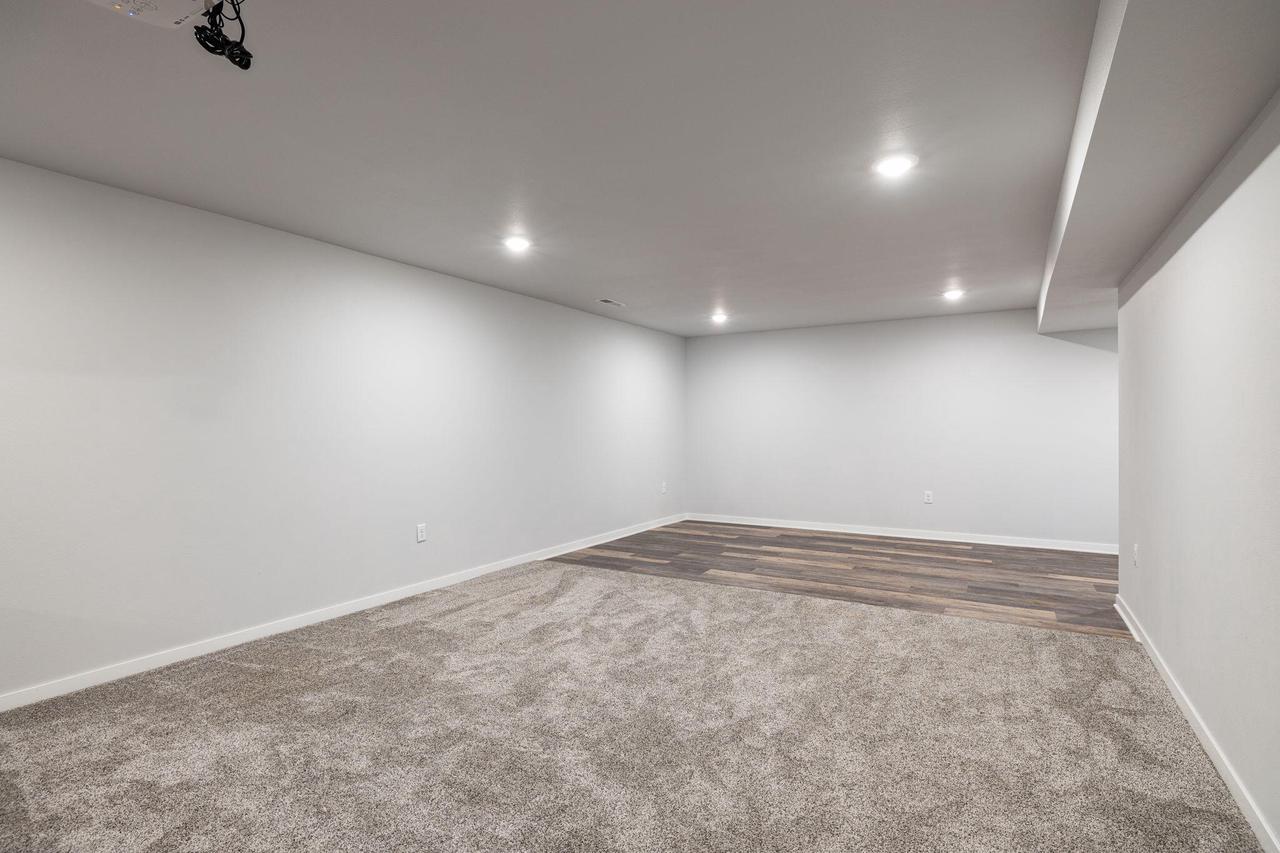 205 Tom Anderson STREET