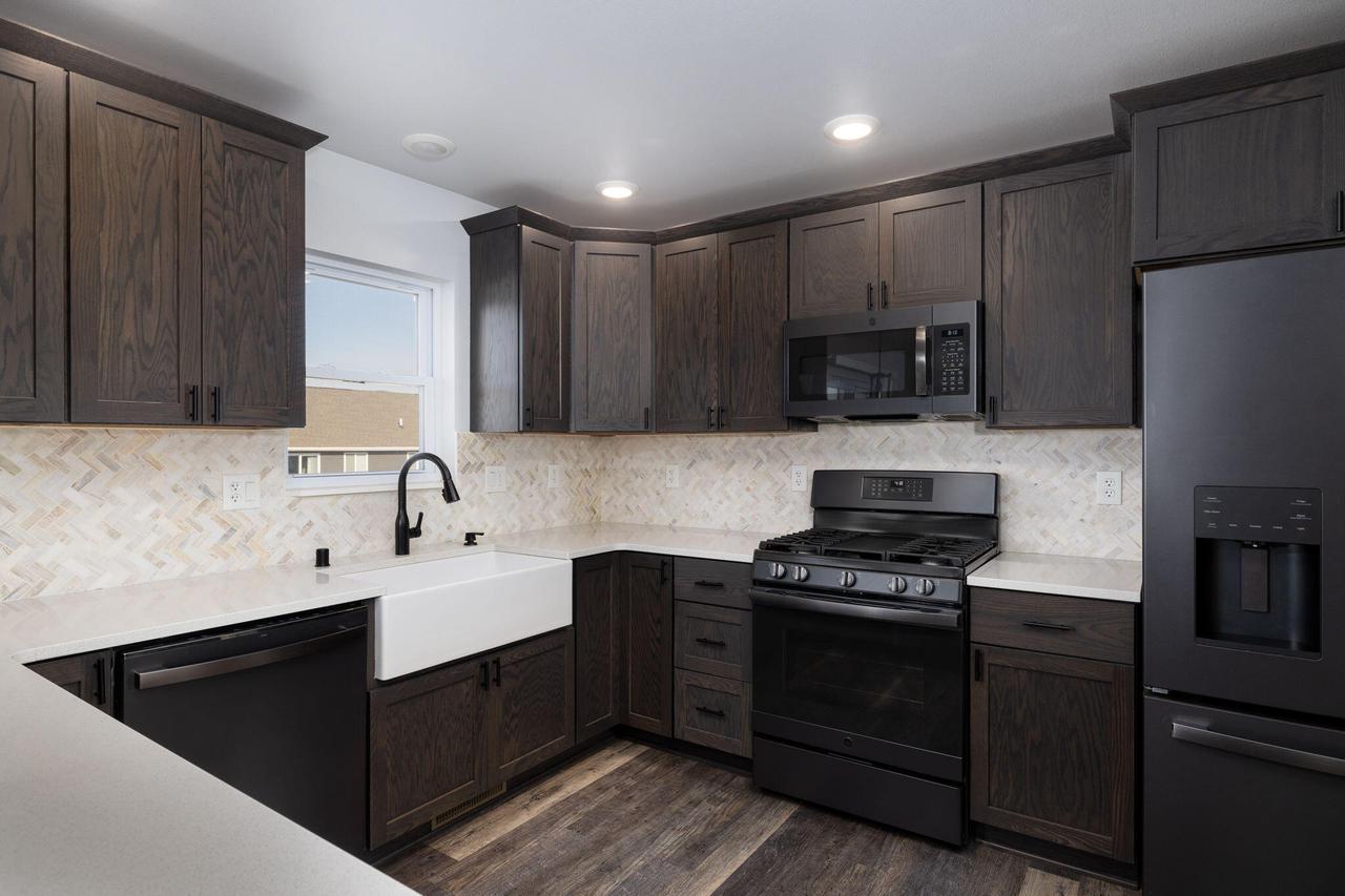 205 Tom Anderson STREET