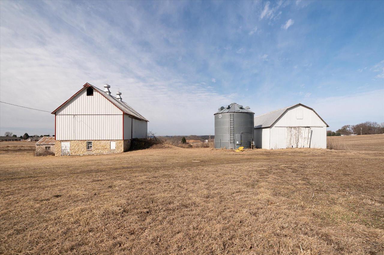 W4836 State Road 33