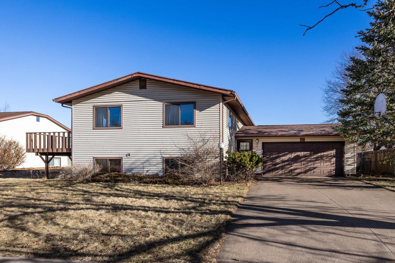 706 12th STREET SOUTH South