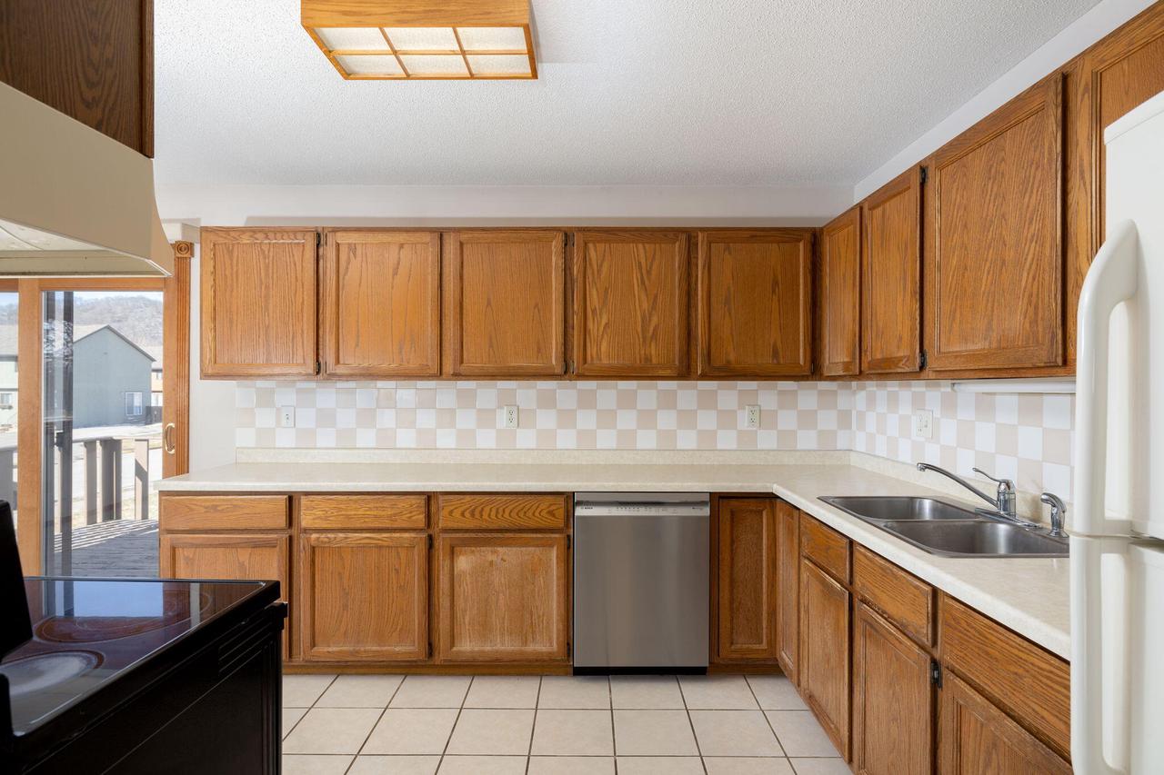 706 12th STREET SOUTH South