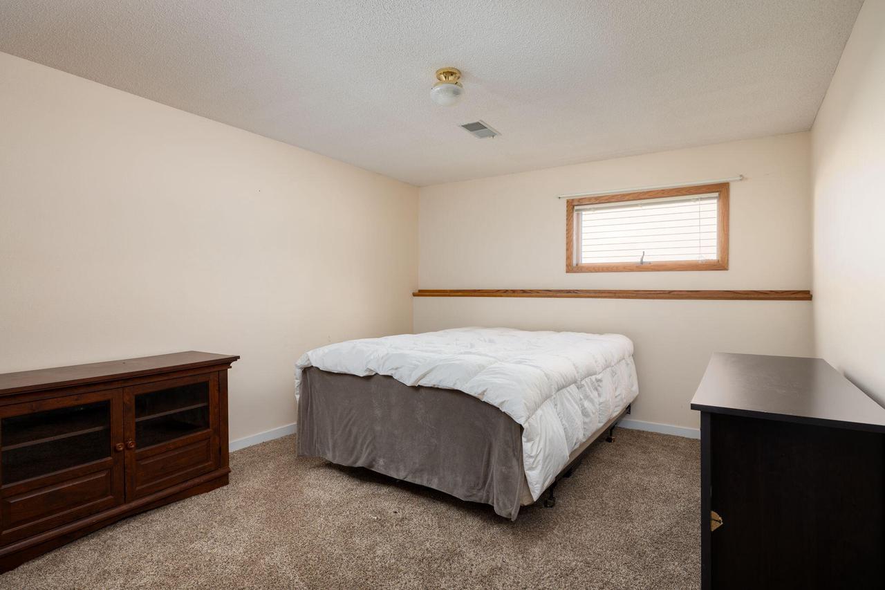 728 14th AVENUE NORTH North