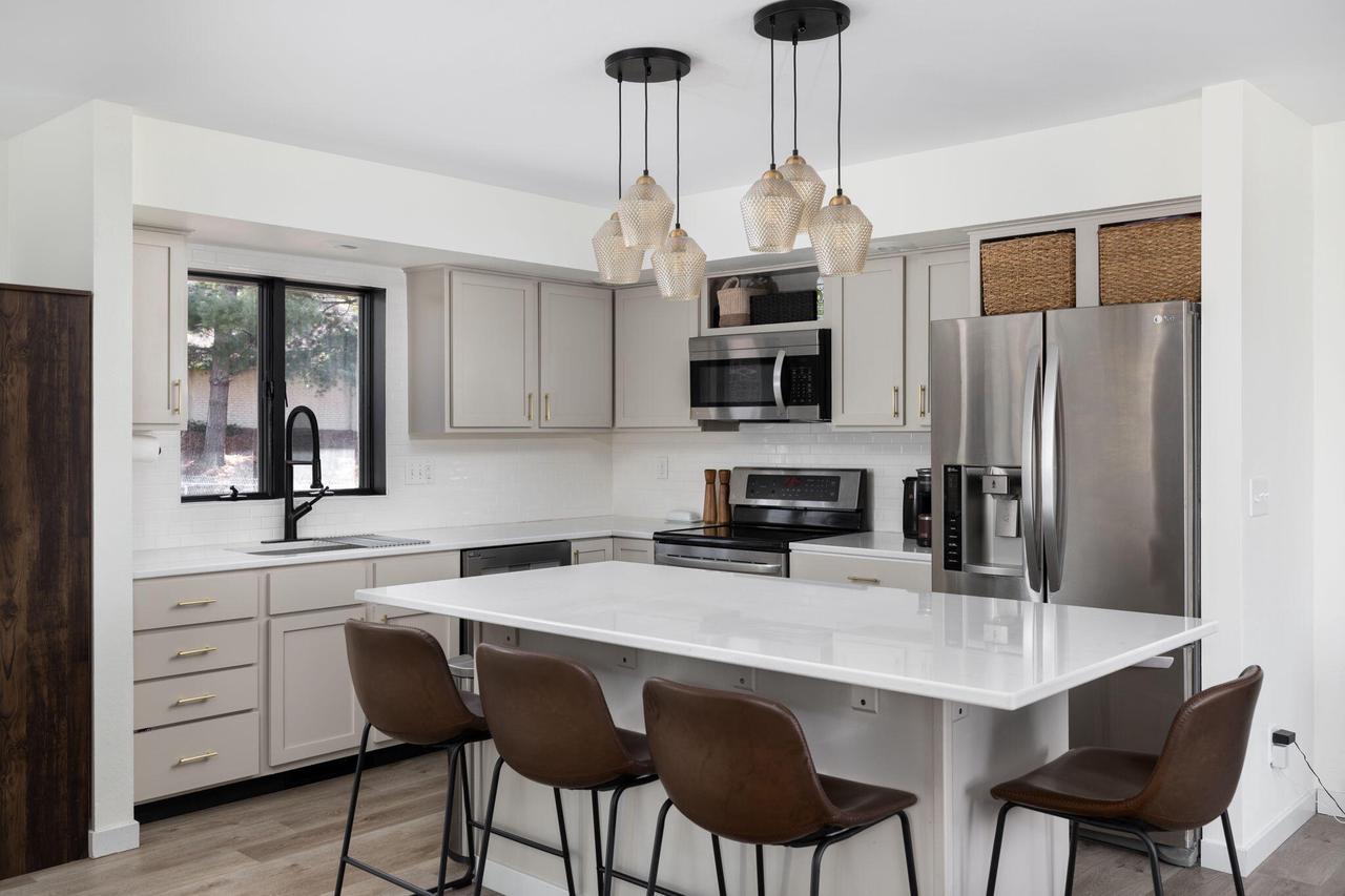 728 14th AVENUE NORTH North