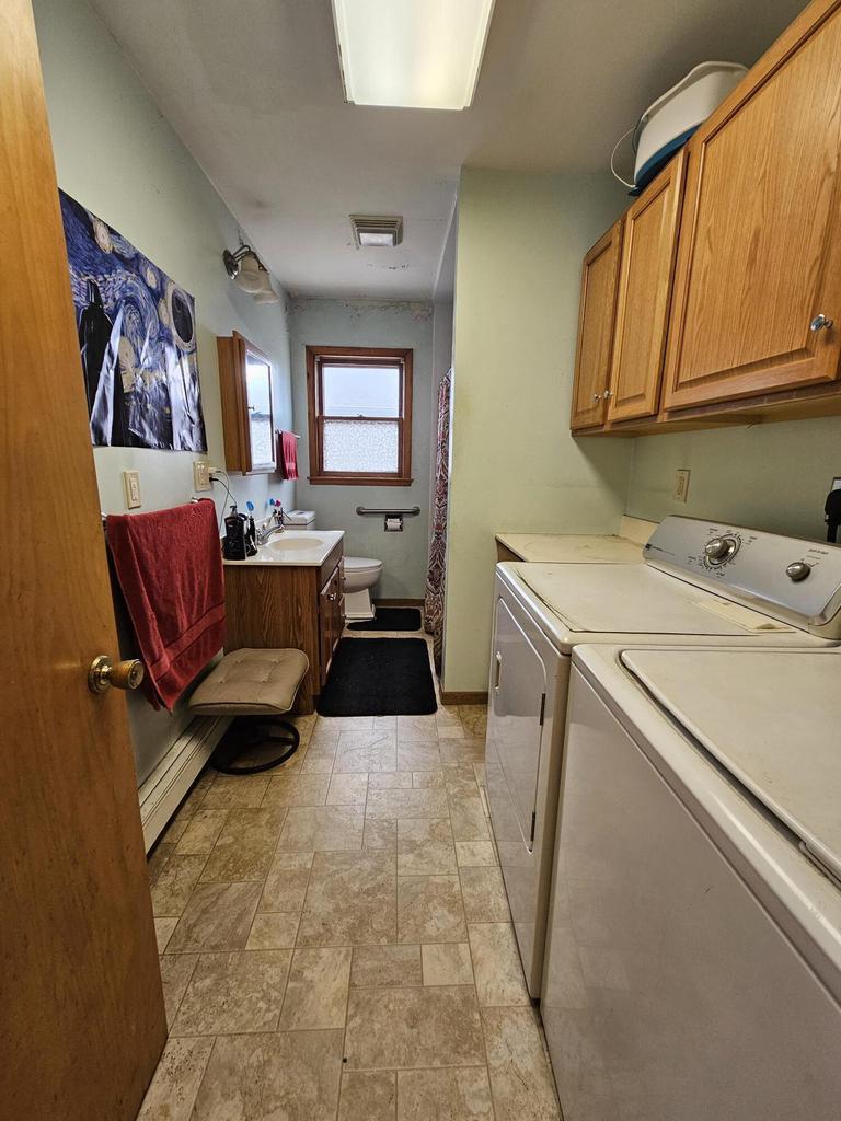 2929 21st PLACE SOUTH South