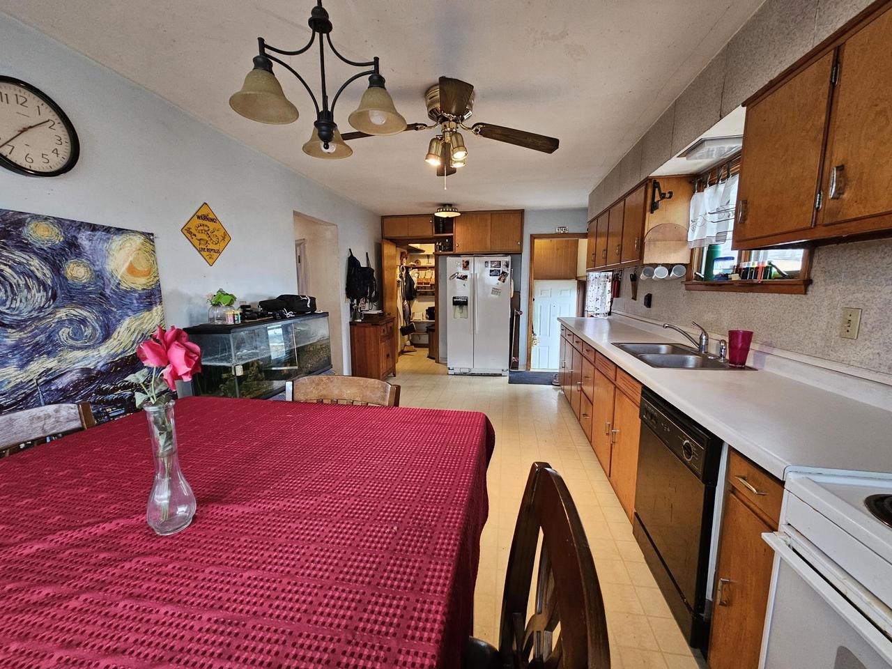 2929 21st PLACE SOUTH South