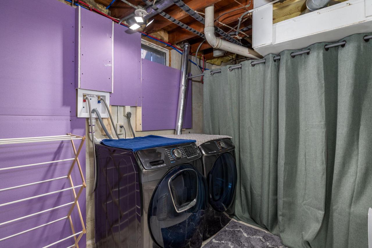 2115 Green Bay STREET