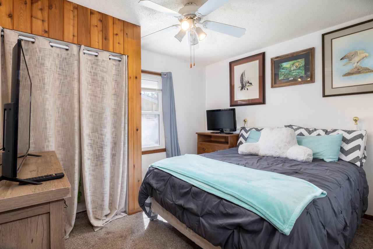 2115 Green Bay STREET