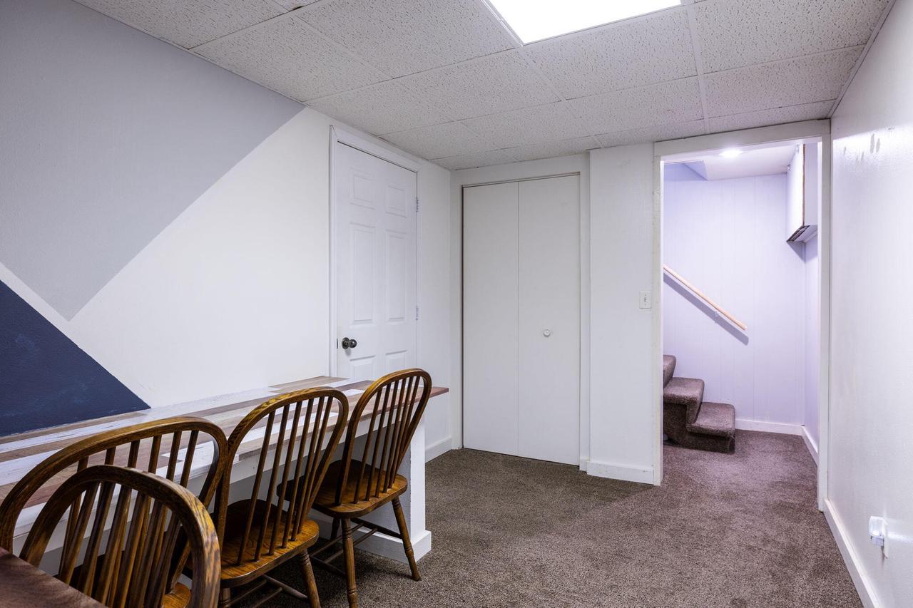 2115 Green Bay STREET