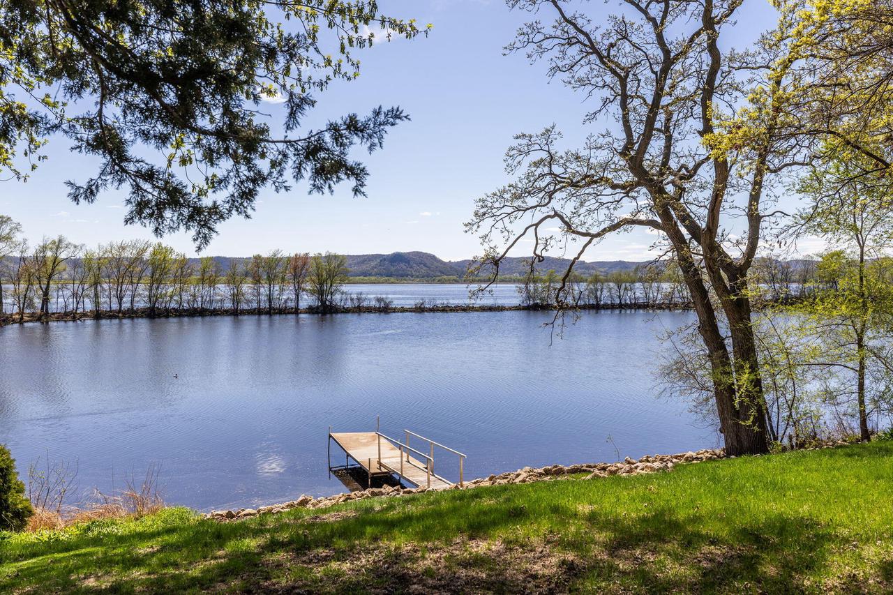 W7985 County Road ZB