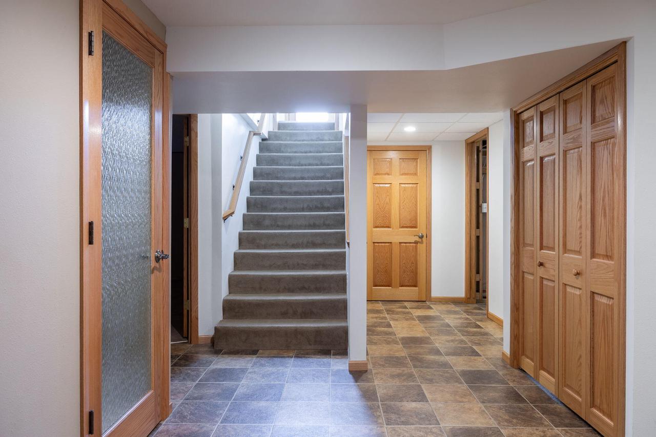 907 Lancaster STREET