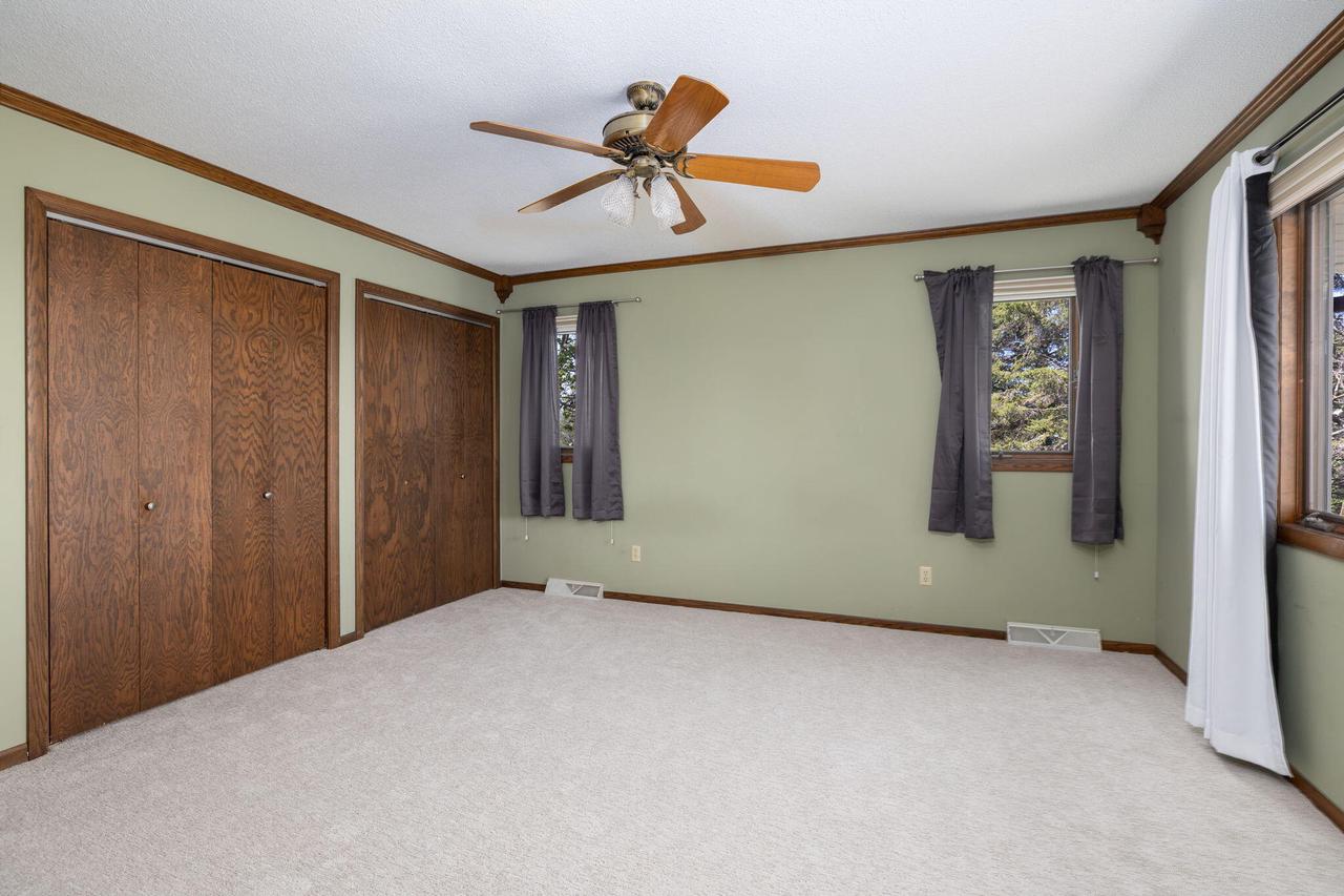 W4952 Woodhaven DRIVE