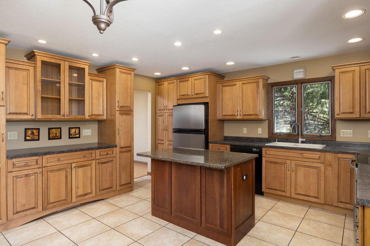 W4952 Woodhaven DRIVE