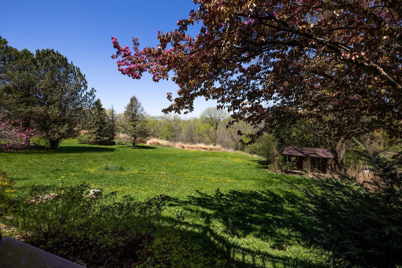 W4952 Woodhaven DRIVE