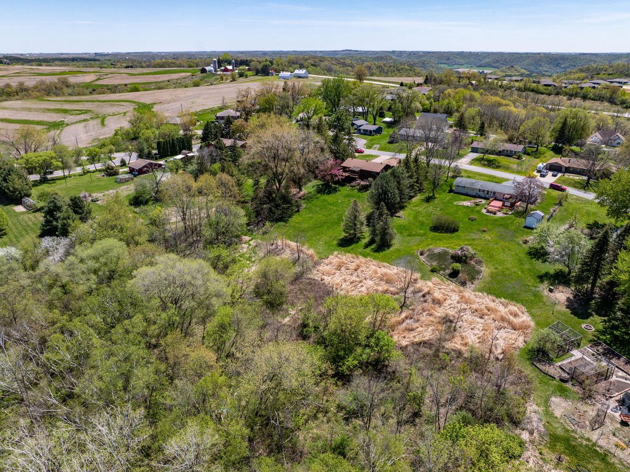 W4952 Woodhaven DRIVE