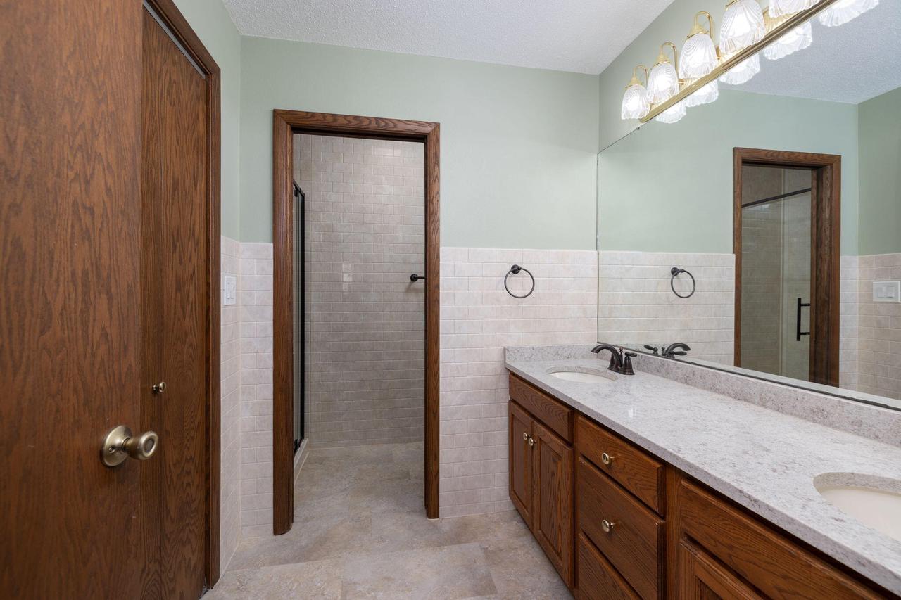 W4952 Woodhaven DRIVE