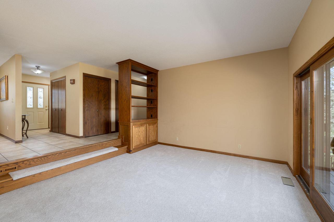 W4952 Woodhaven DRIVE