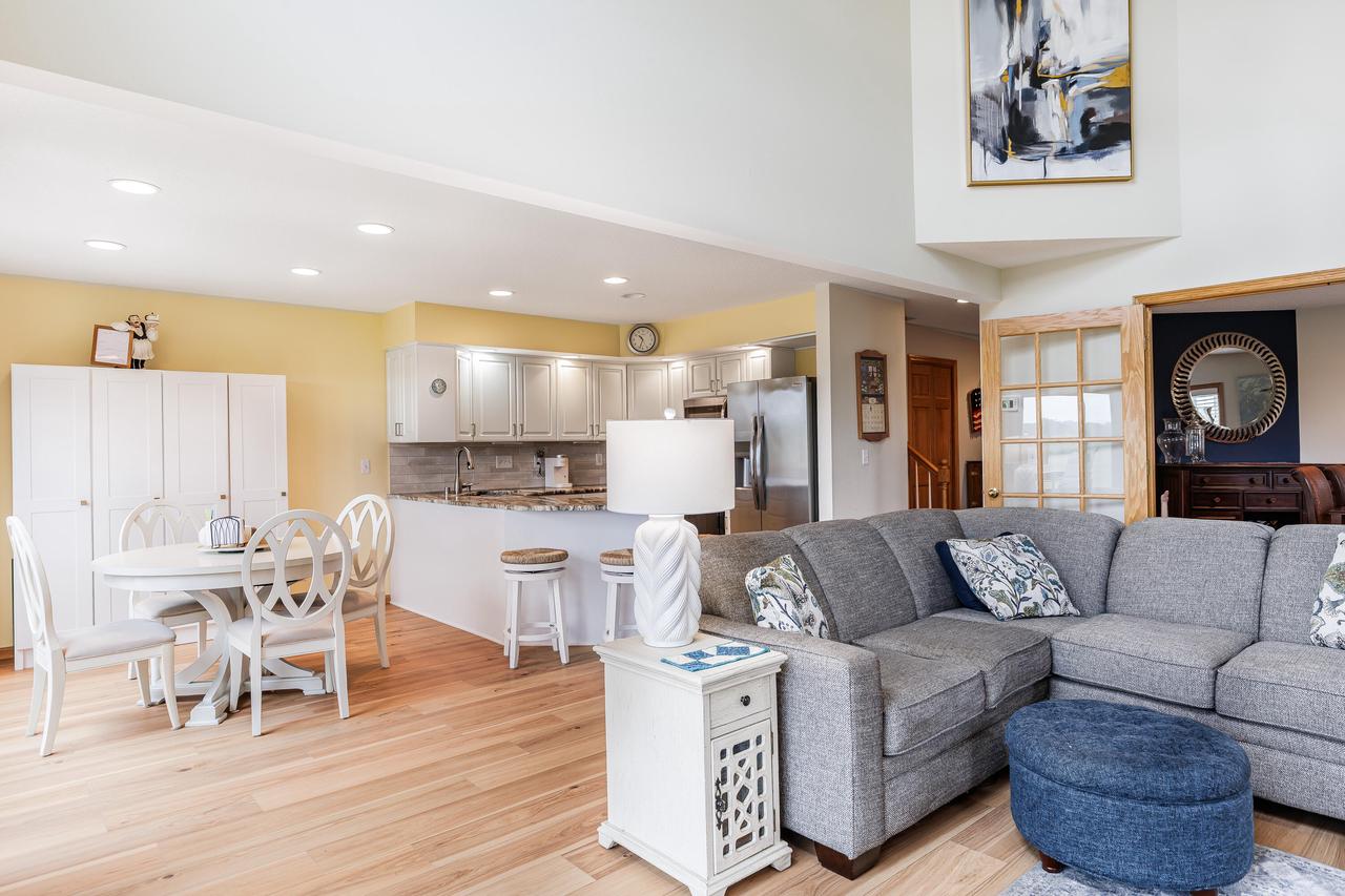 1017 Lauderdale NORTH North