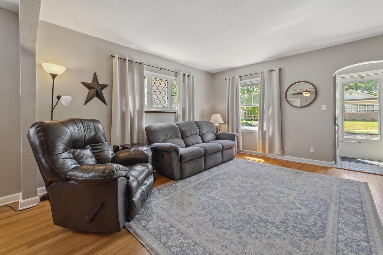 339 22ND STREET SOUTH South