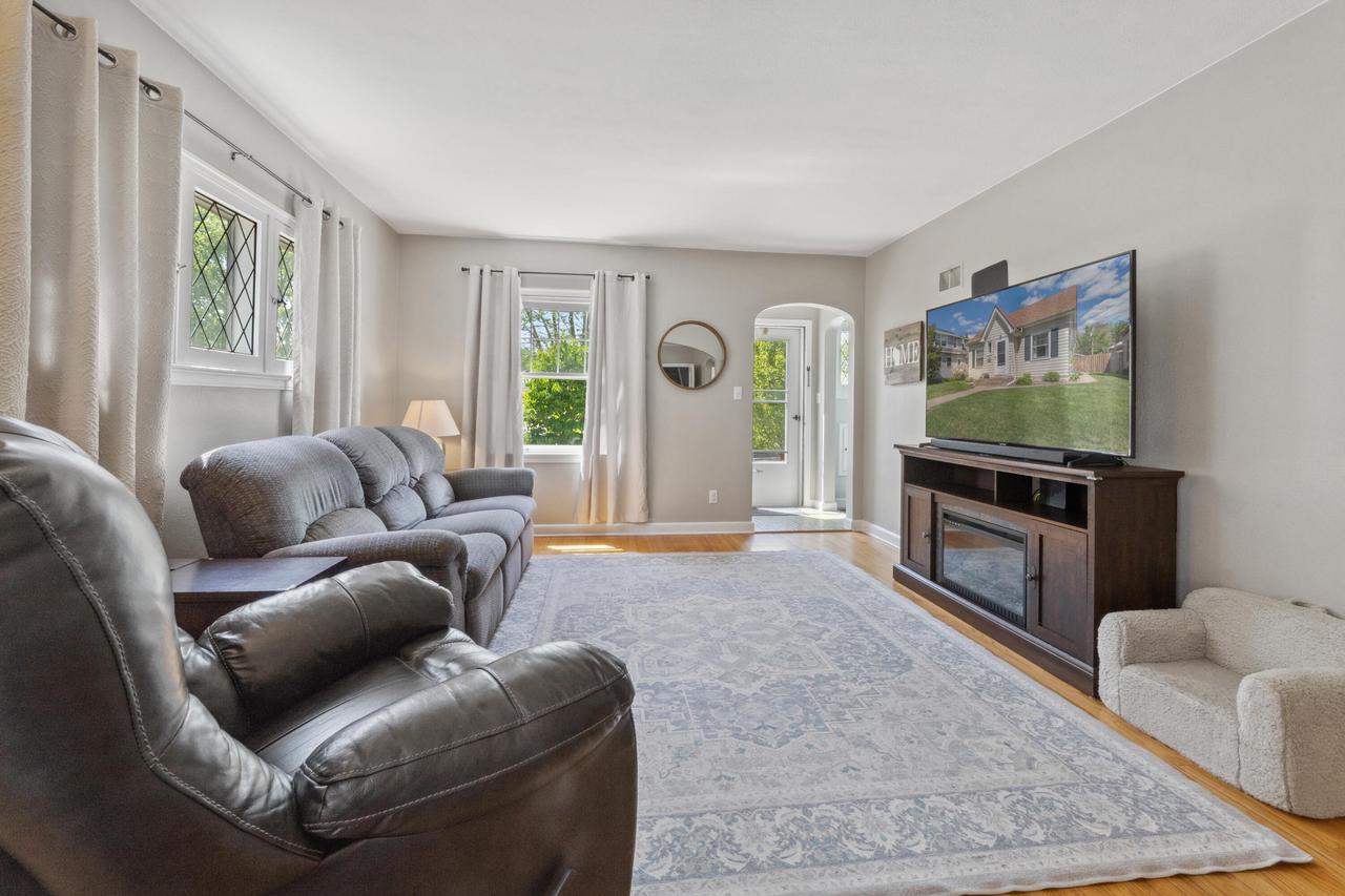 339 22ND STREET SOUTH South