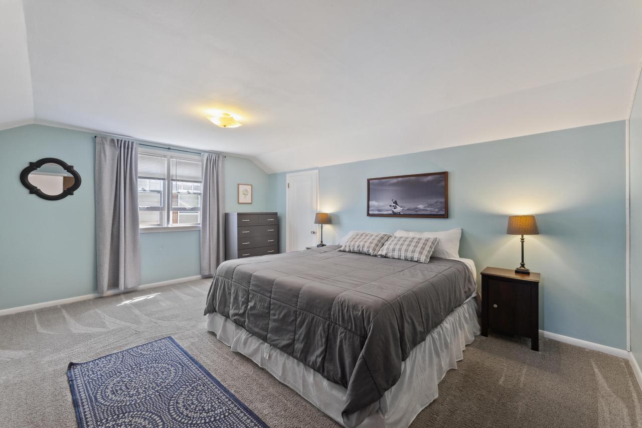 339 22ND STREET SOUTH South