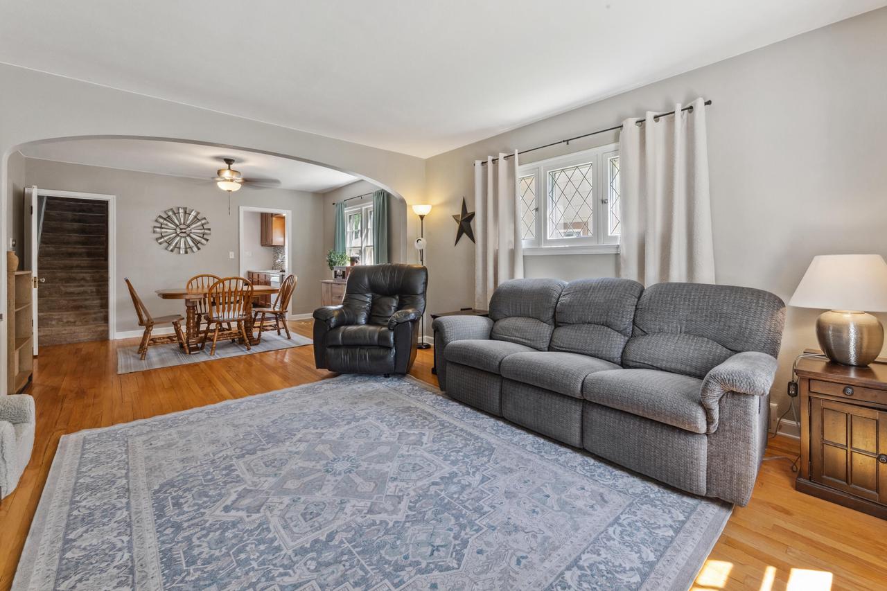 339 22ND STREET SOUTH South