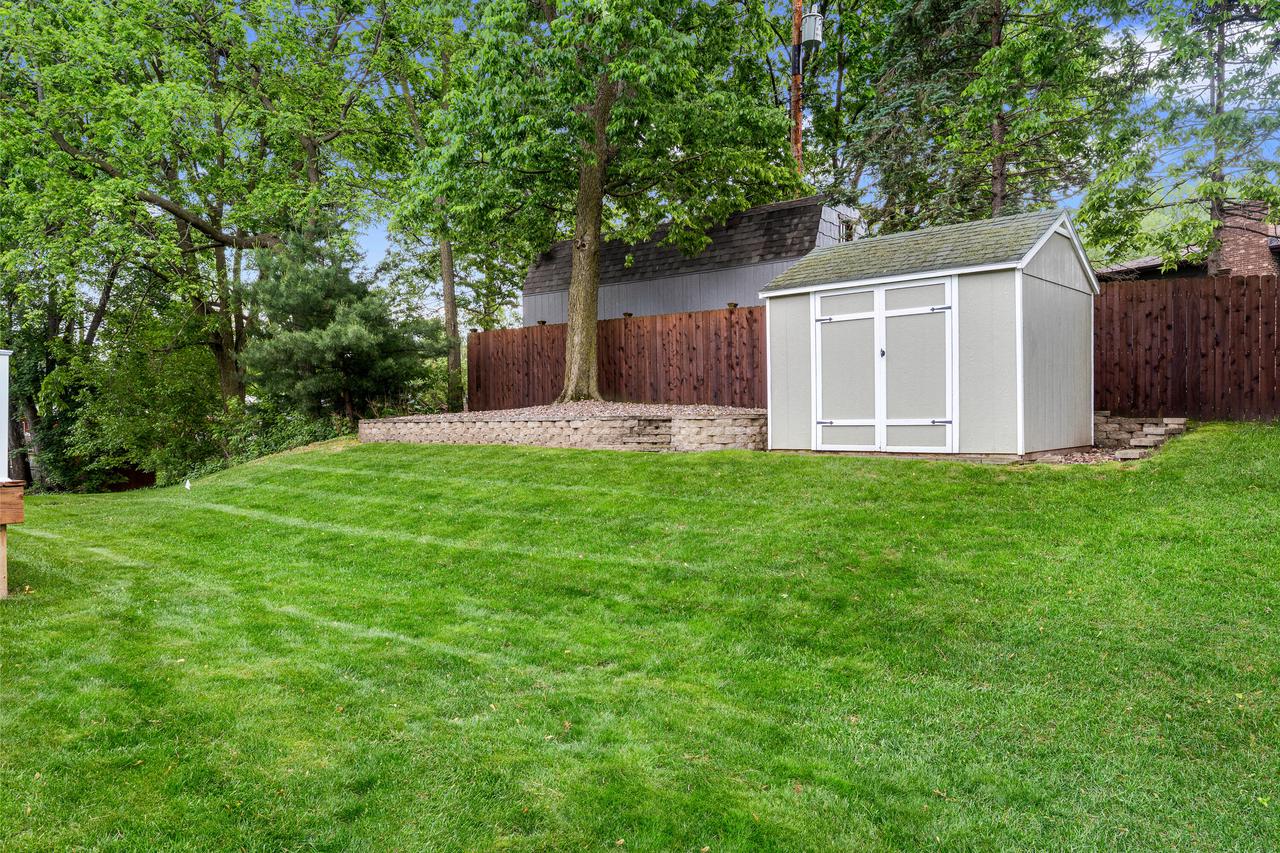 1022 Westview Circle DRIVE