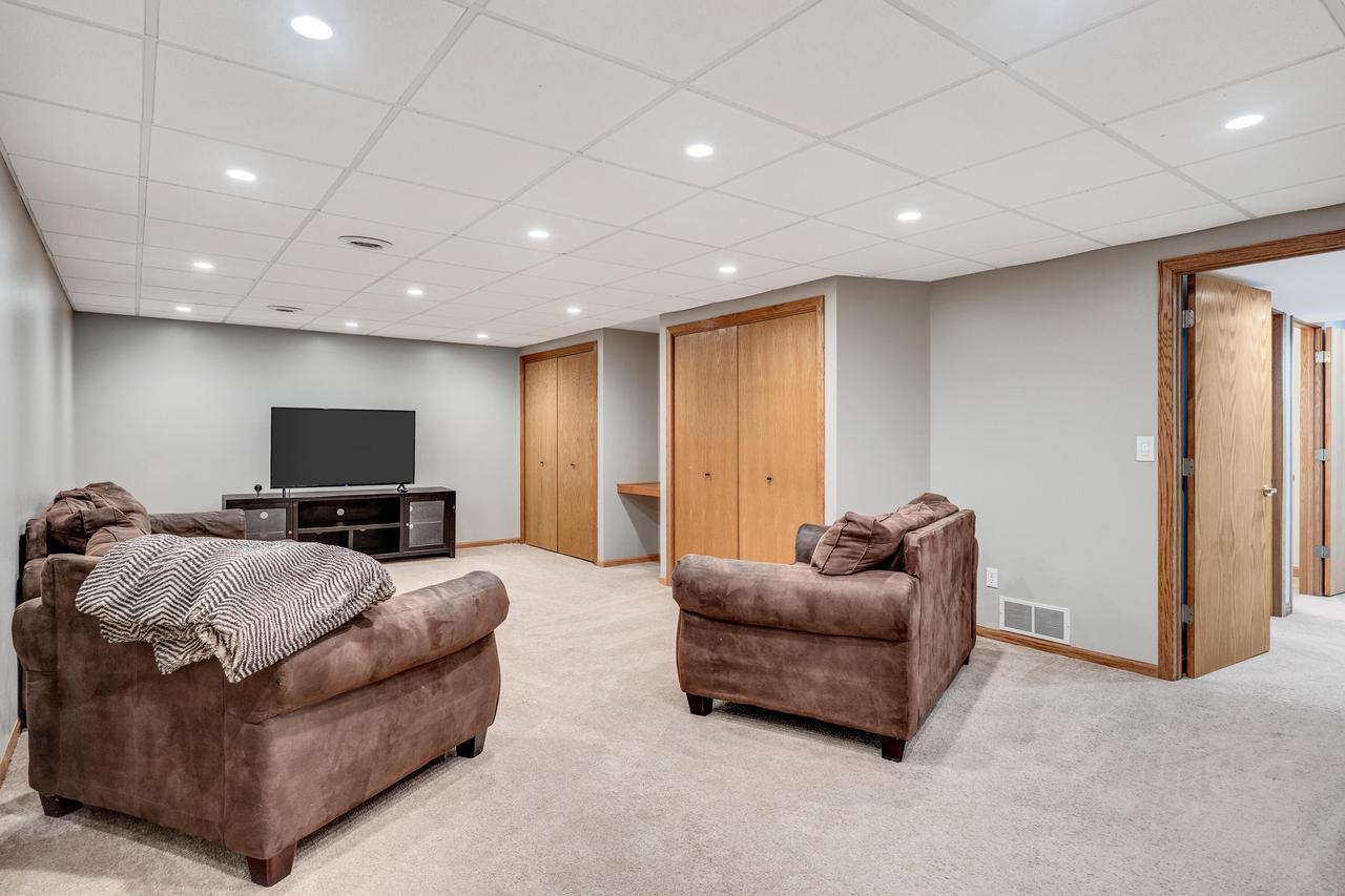 1022 Westview Circle DRIVE