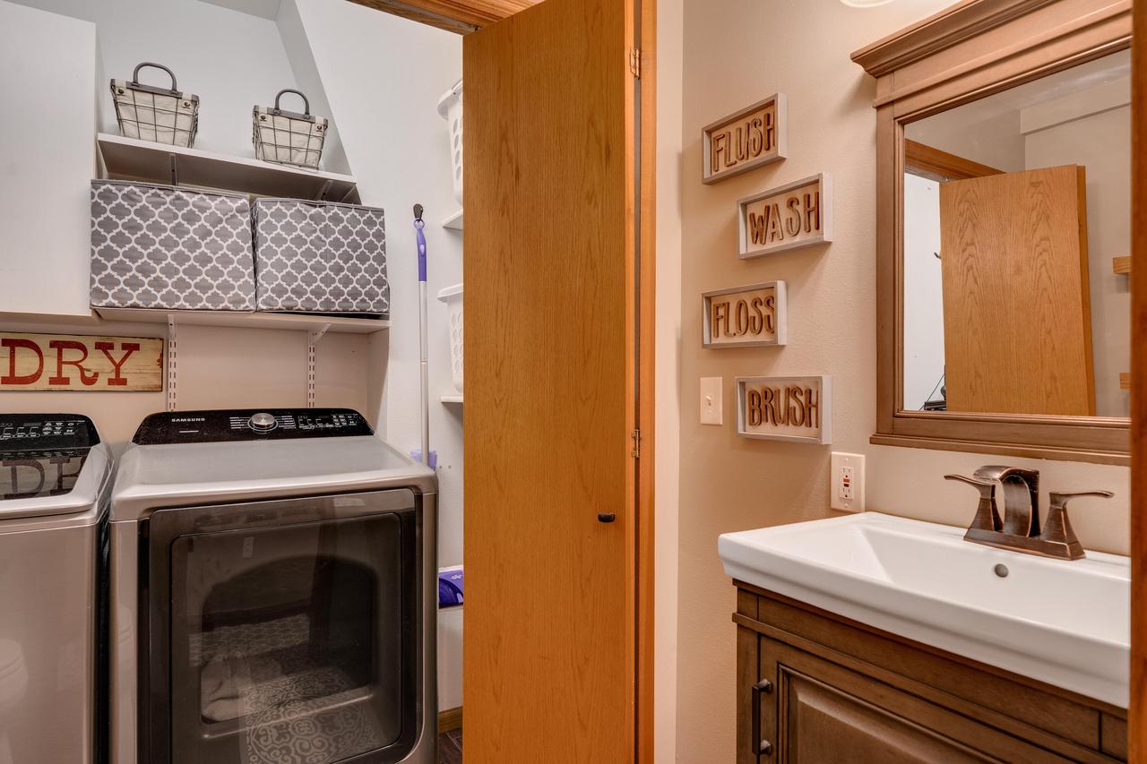 1022 Westview Circle DRIVE