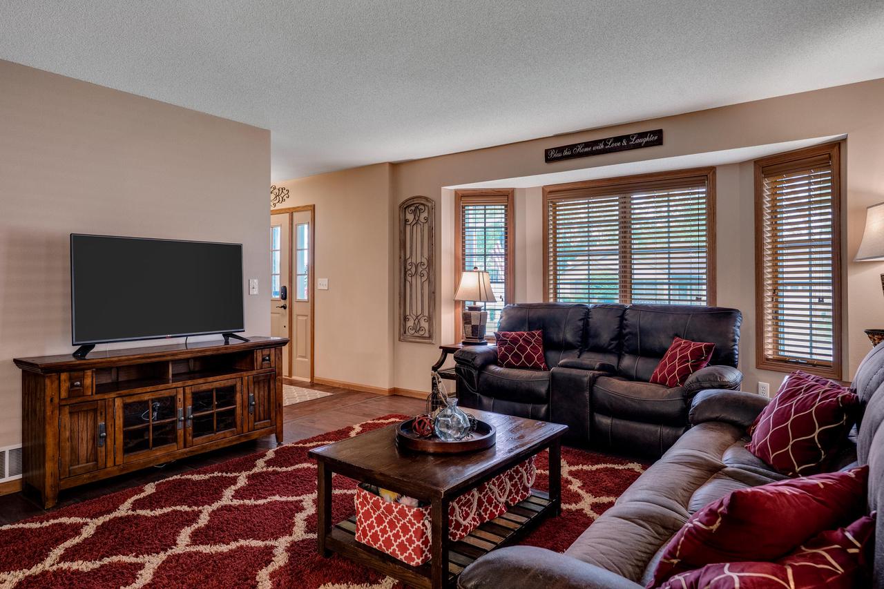 1022 Westview Circle DRIVE