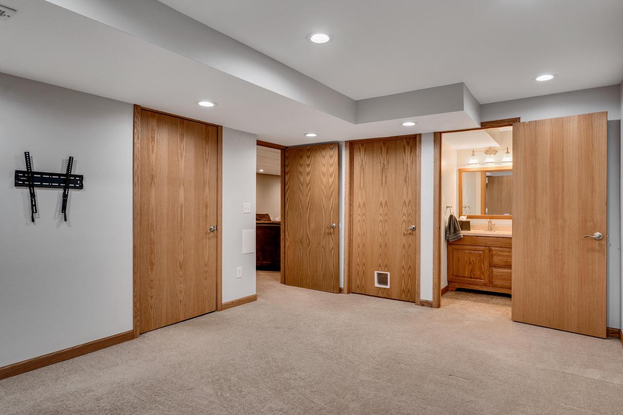 1022 Westview Circle DRIVE