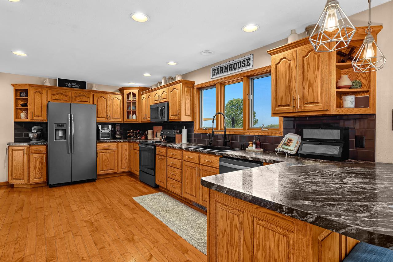 W2381 Evans Dwyer ROAD