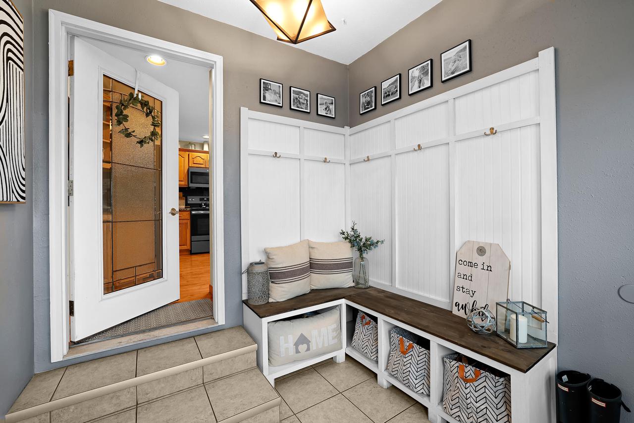 W2381 Evans Dwyer ROAD