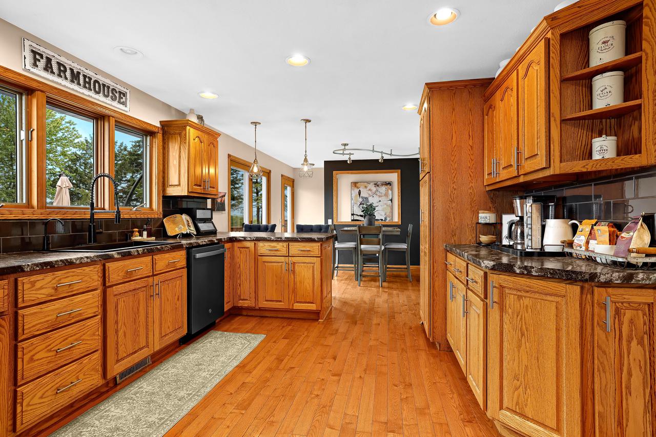 W2381 Evans Dwyer ROAD