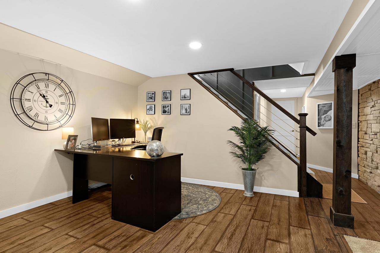 W2381 Evans Dwyer ROAD