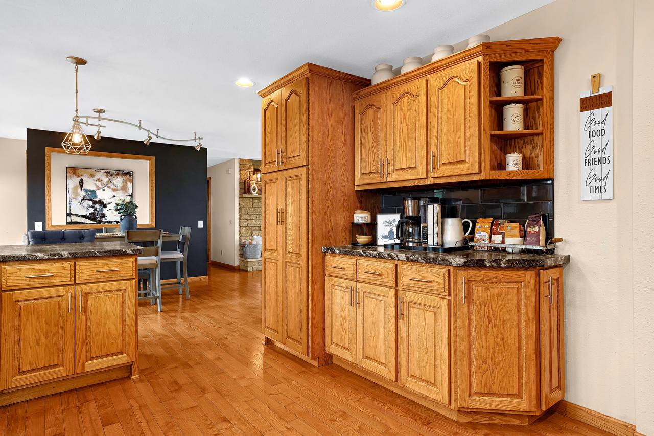 W2381 Evans Dwyer ROAD